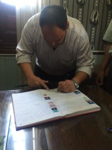 El médico Varrone Abratte, Francisco recibe la Matrícula 2.516